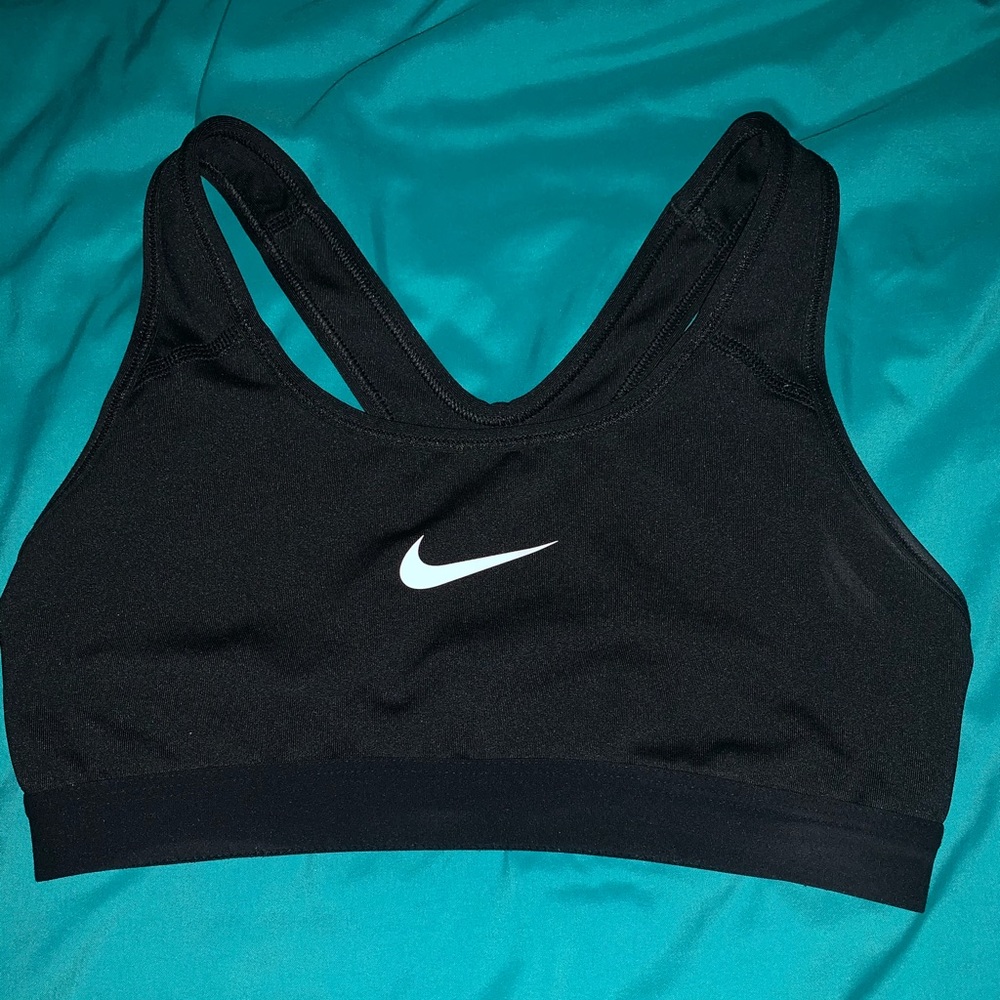 Black Nike sports bra